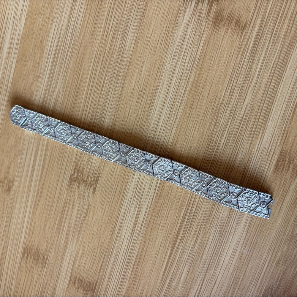 Silver Geometric Pattern Bracelet - Picture 2 of 3